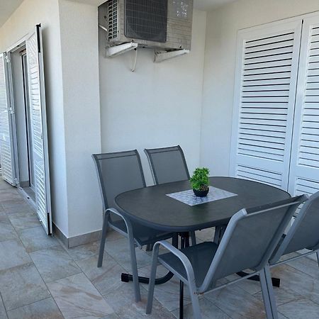 Apartmani Lovrencic Vrsi Extérieur photo