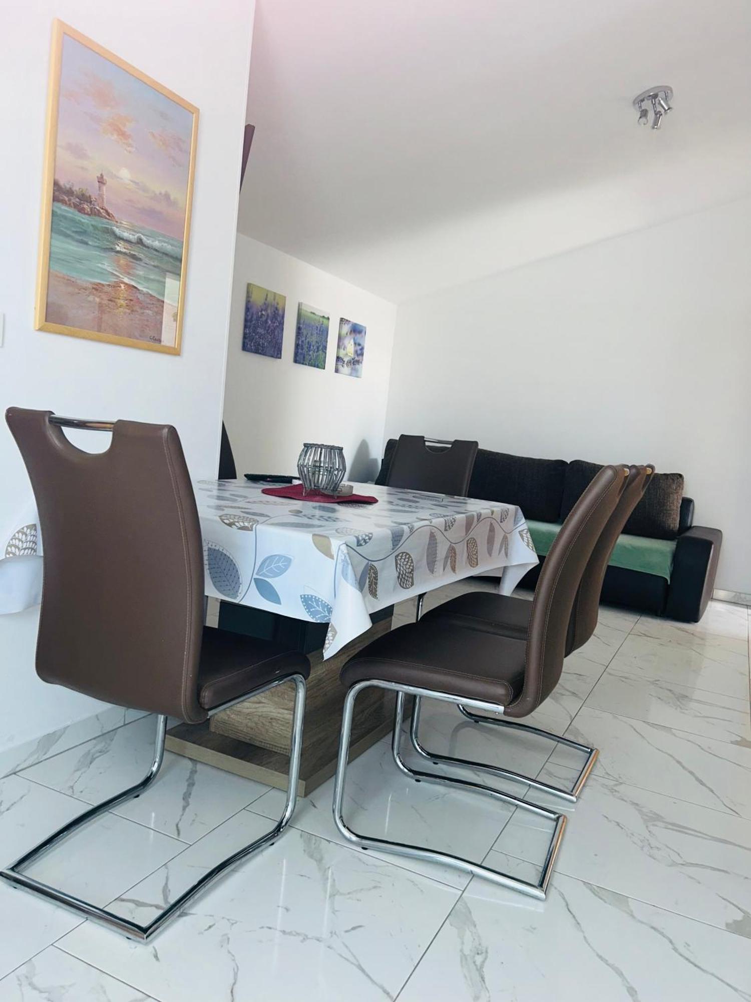 Apartmani Lovrencic Vrsi Extérieur photo