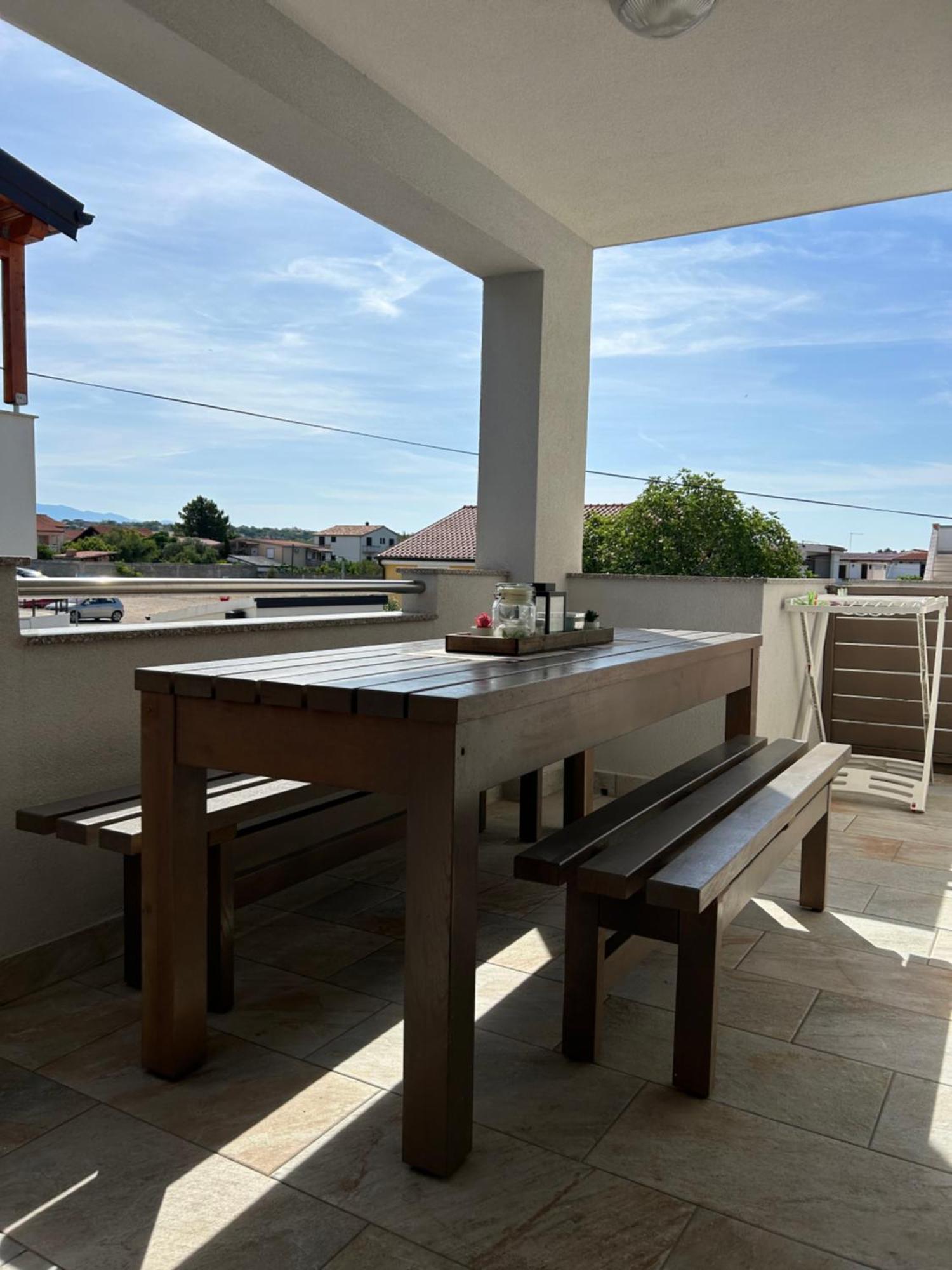 Apartmani Lovrencic Vrsi Extérieur photo